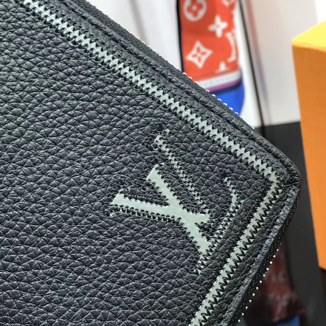 LV ZIPPY ORGANIZER M68228