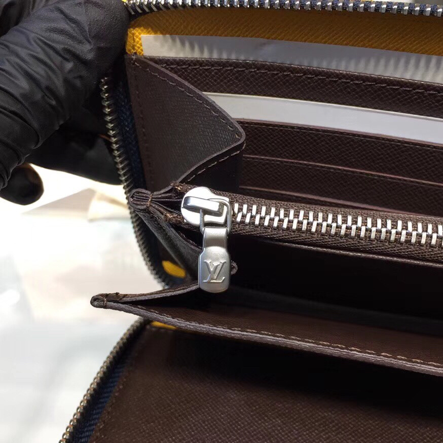 LV ZIPPY ORGANIZER wallet M62930 