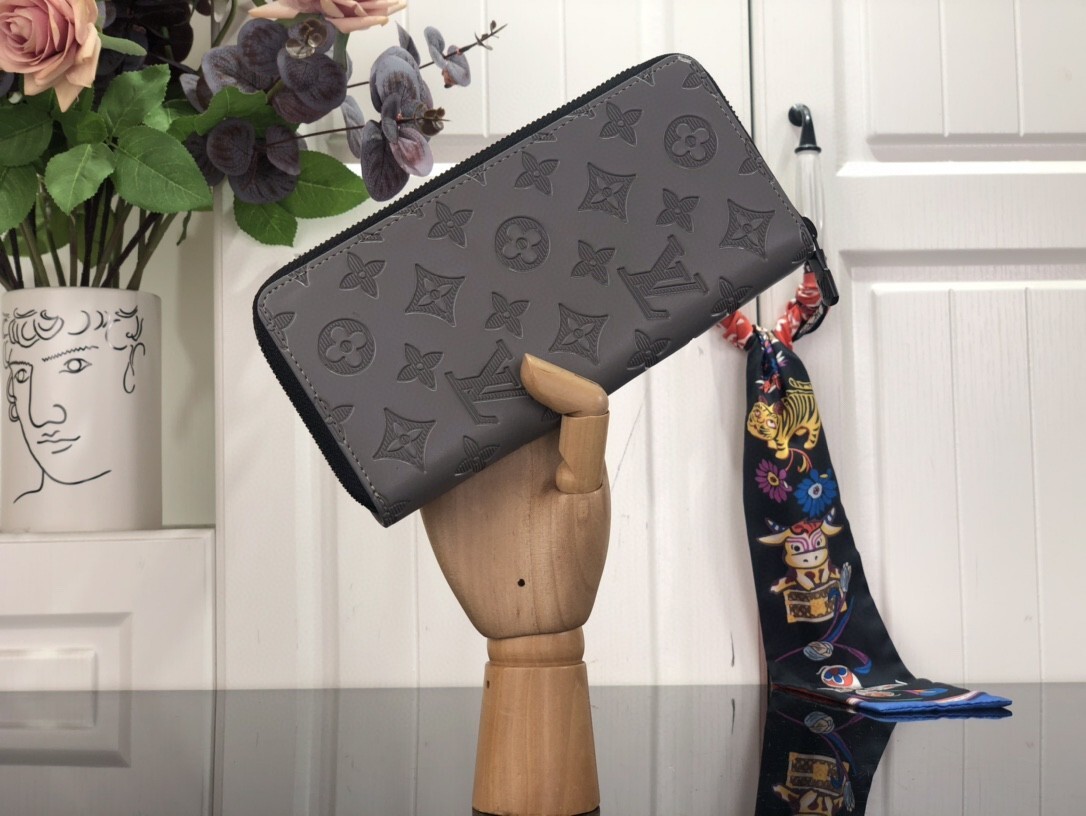 LV ZIPPY VERTICAL wallet M81384 