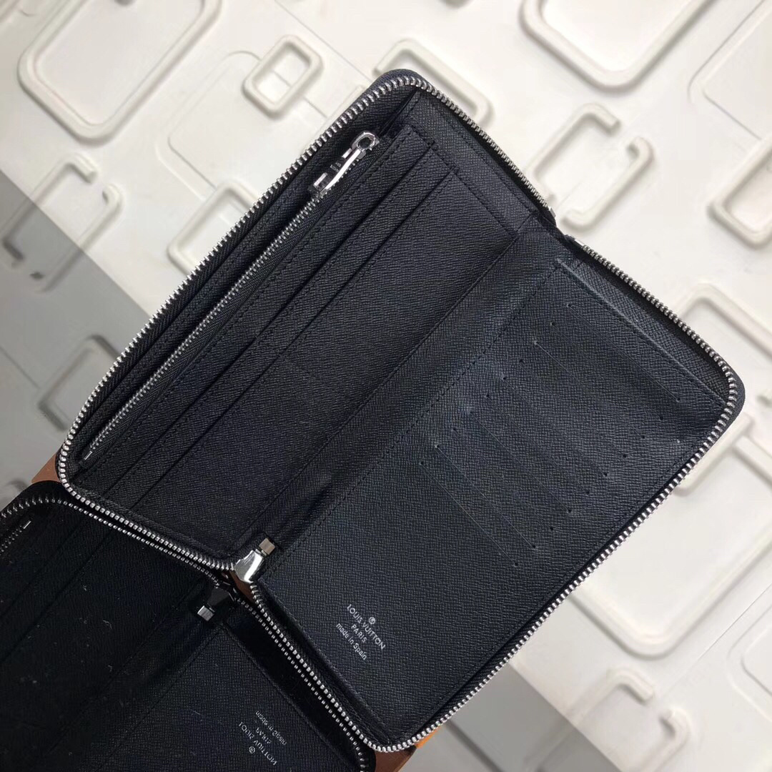 LV Zippy wallet M30569