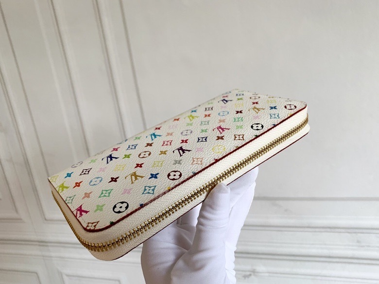 LV ZIPPY wallet M60017 