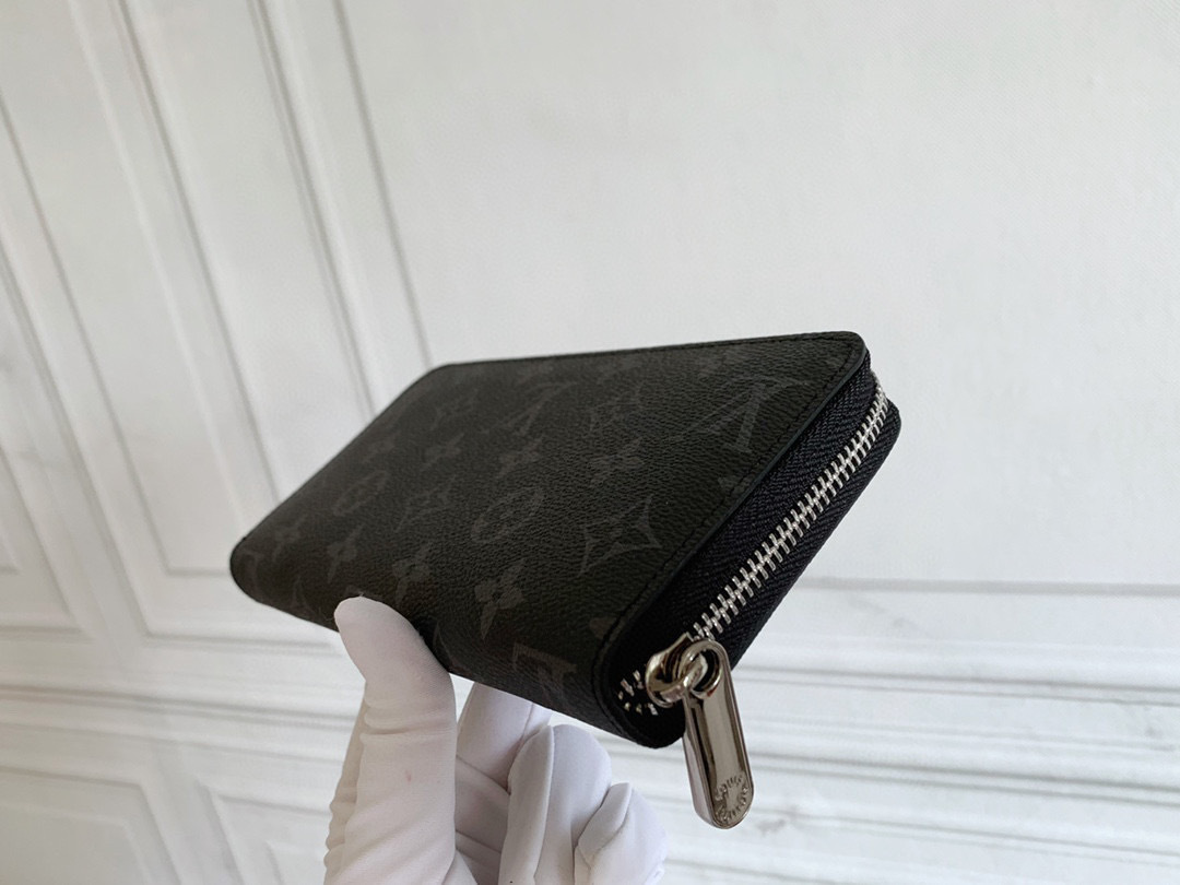 LV ZIPPY wallet M60017 