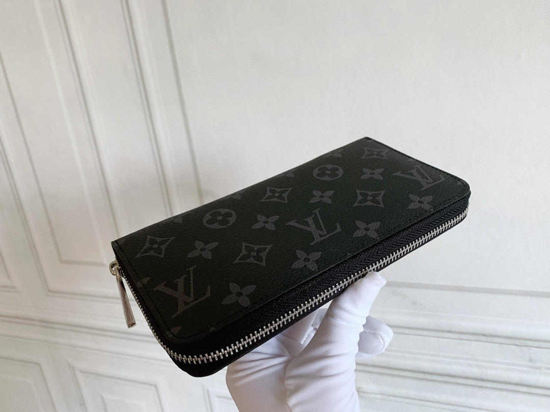 LV ZIPPY wallet M60017 