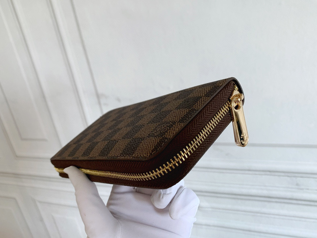 LV ZIPPY wallet M60017 