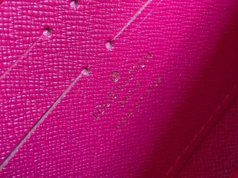 LV ZIPPY wallet M60017 