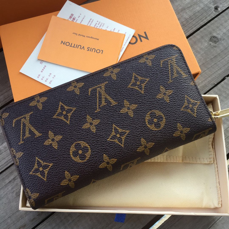LV ZIPPY wallet M60017 