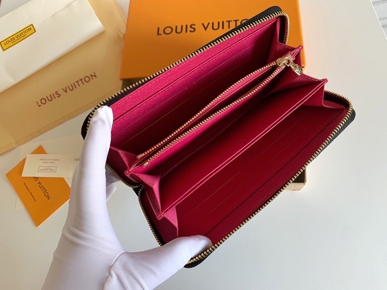 LV ZIPPY wallet M60017 