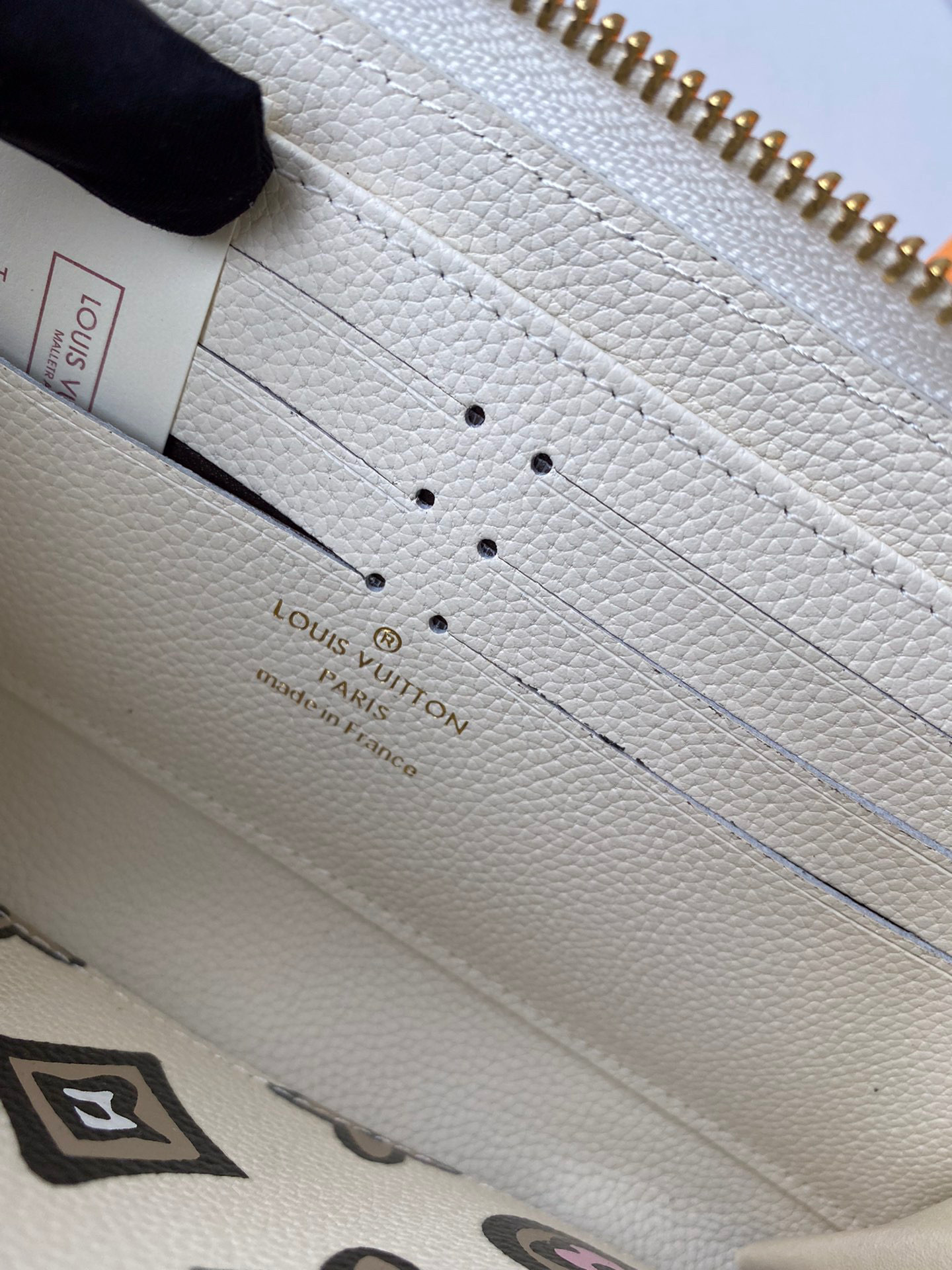 LV ZIPPY wallet M60017 