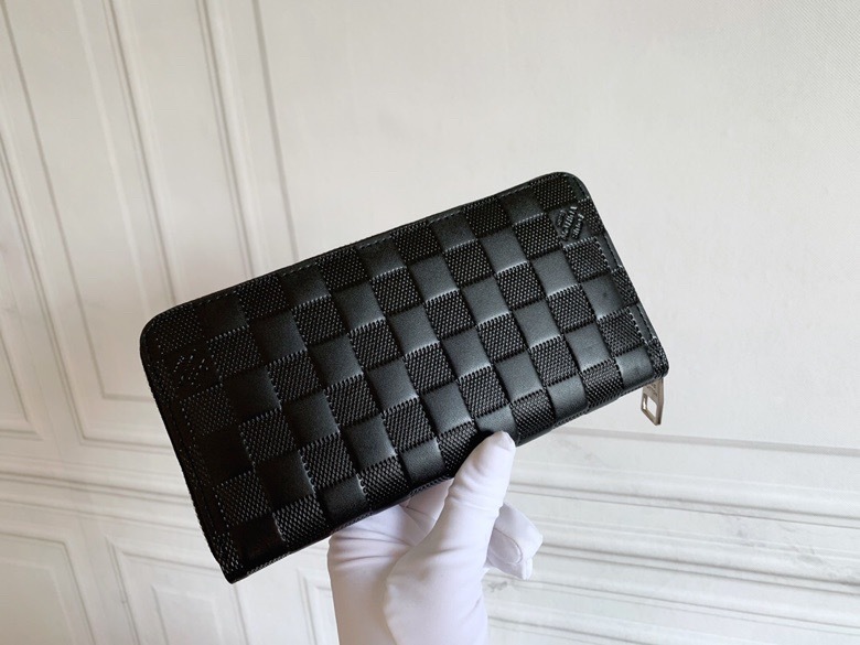 LV ZIPPY wallet M60017 
