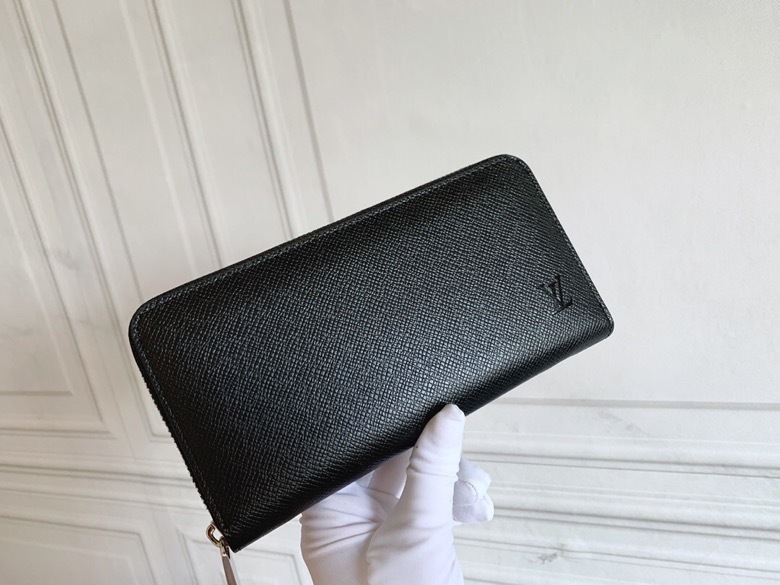 LV ZIPPY wallet M60017 
