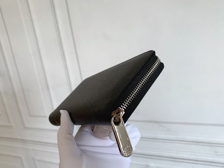 LV ZIPPY wallet M60017 