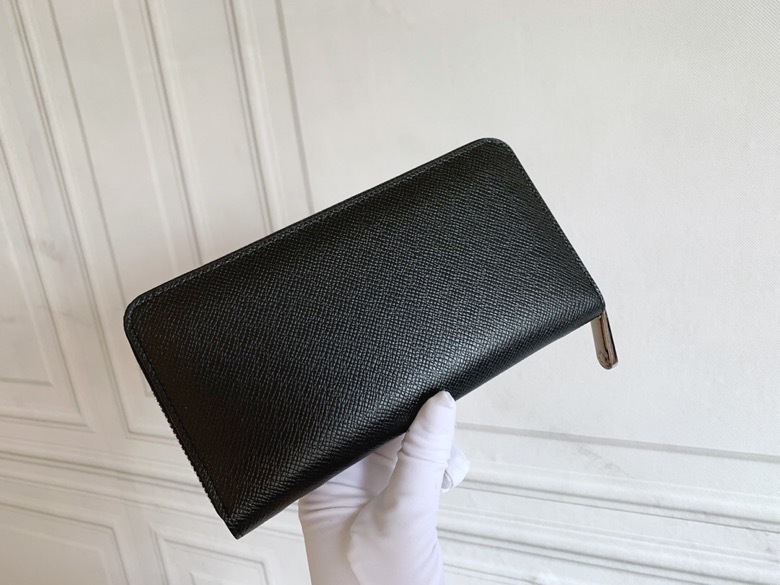 LV ZIPPY wallet M60017 