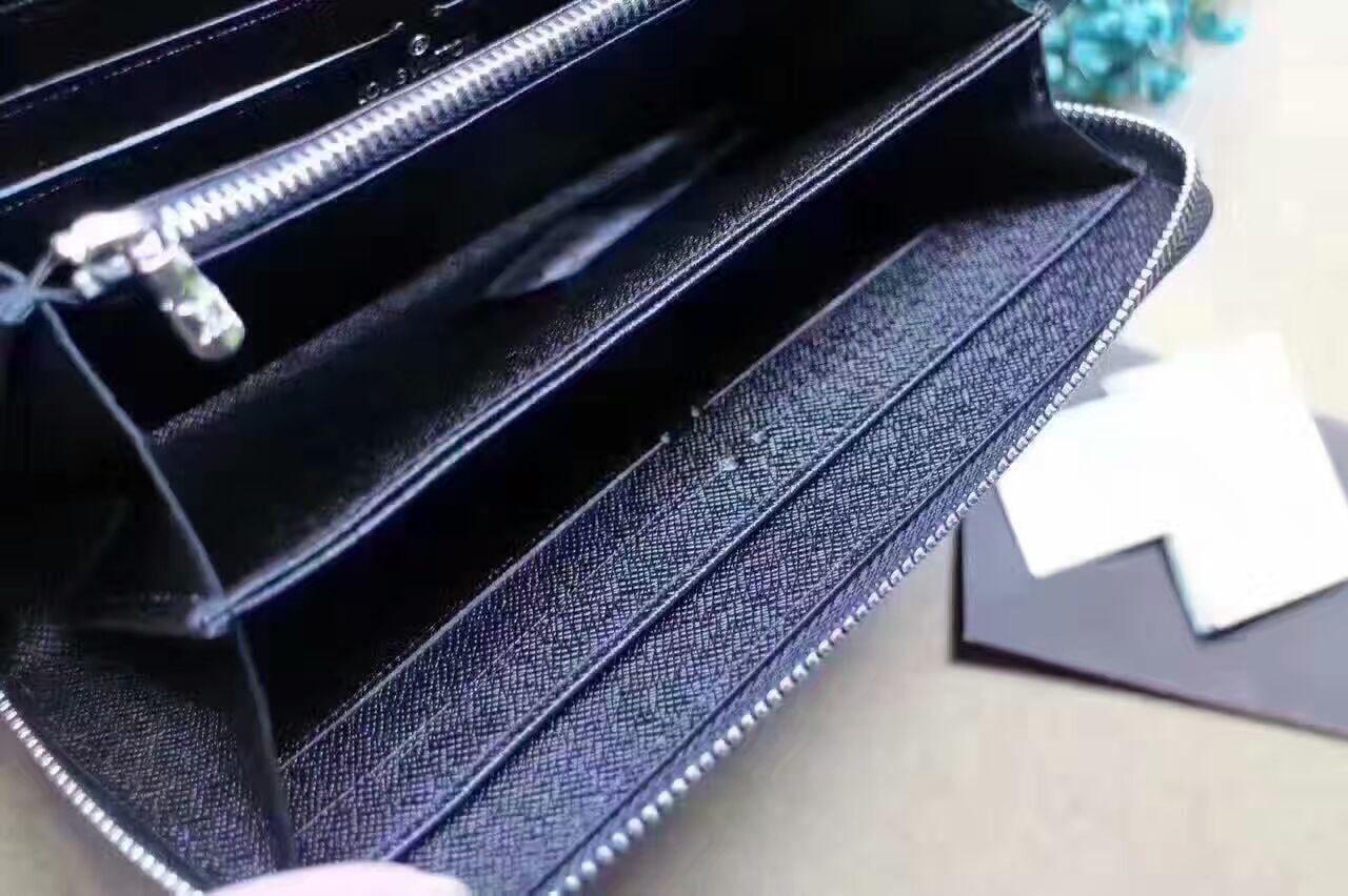 LV Zippy wallet M60017A 