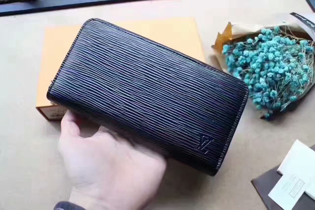 LV Zippy wallet M60017B