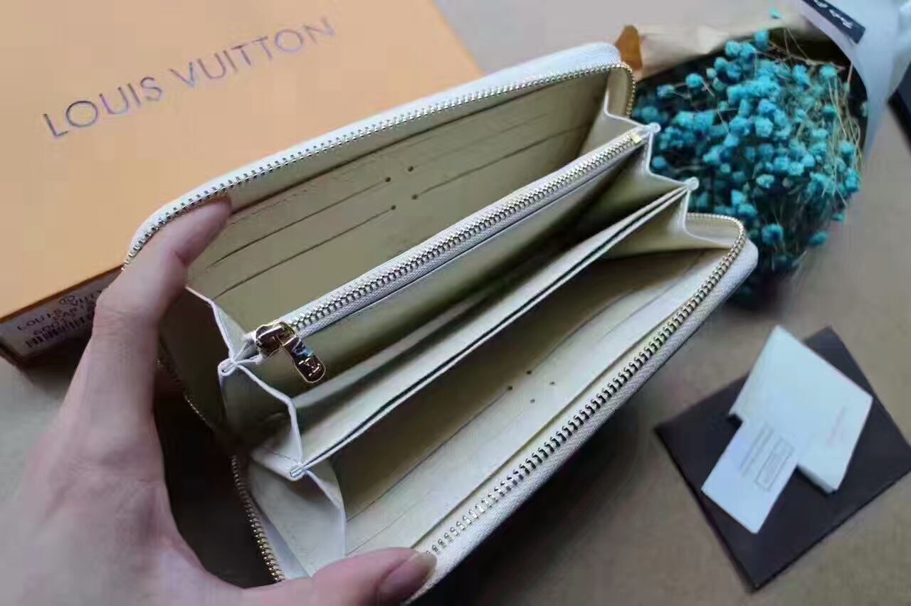LV Zippy wallet M60017C