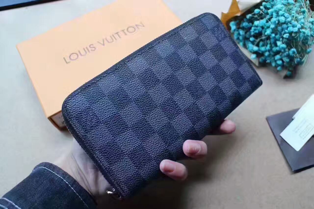 LV Zippy wallet M60017C