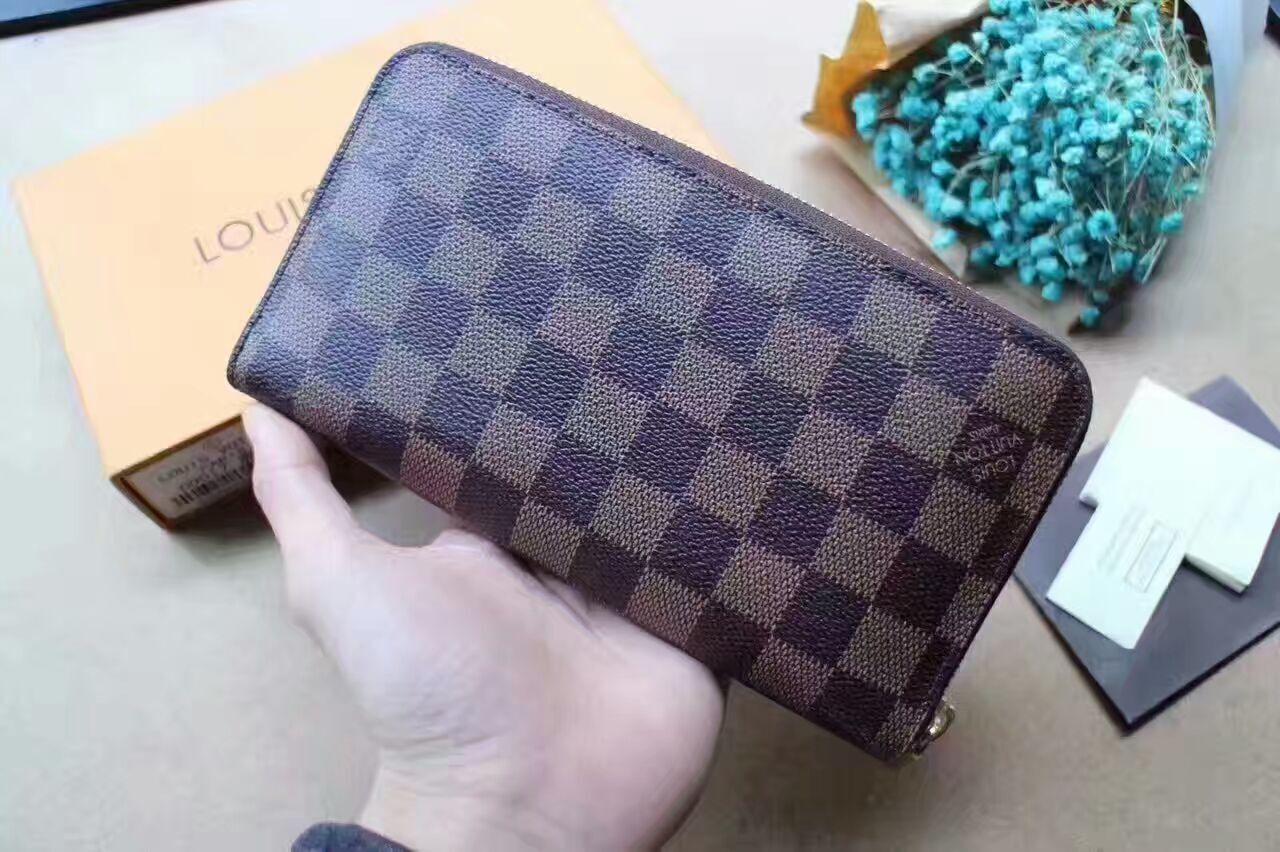LV Zippy wallet M60017C