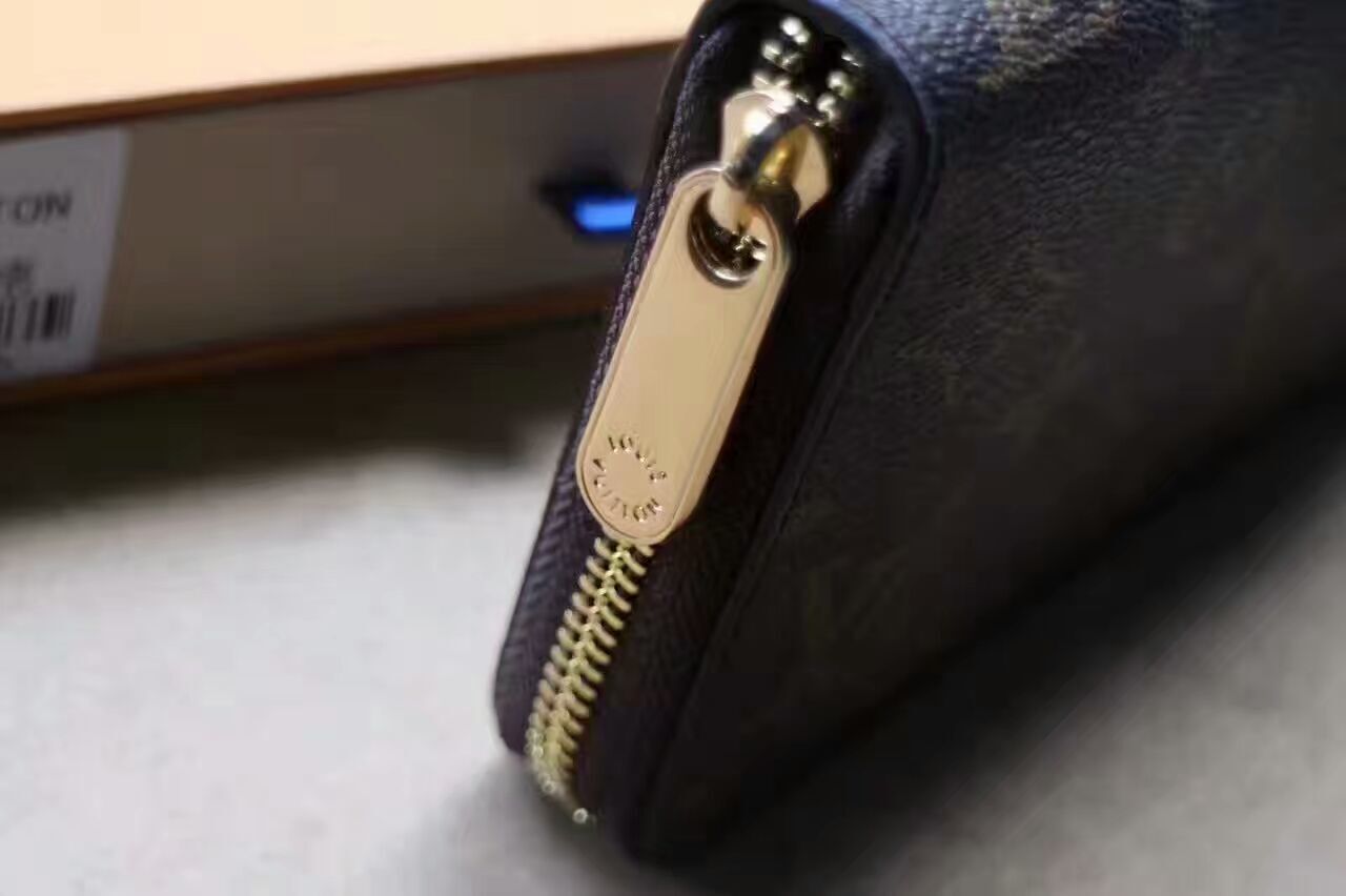 LV Zippy wallet M60017C