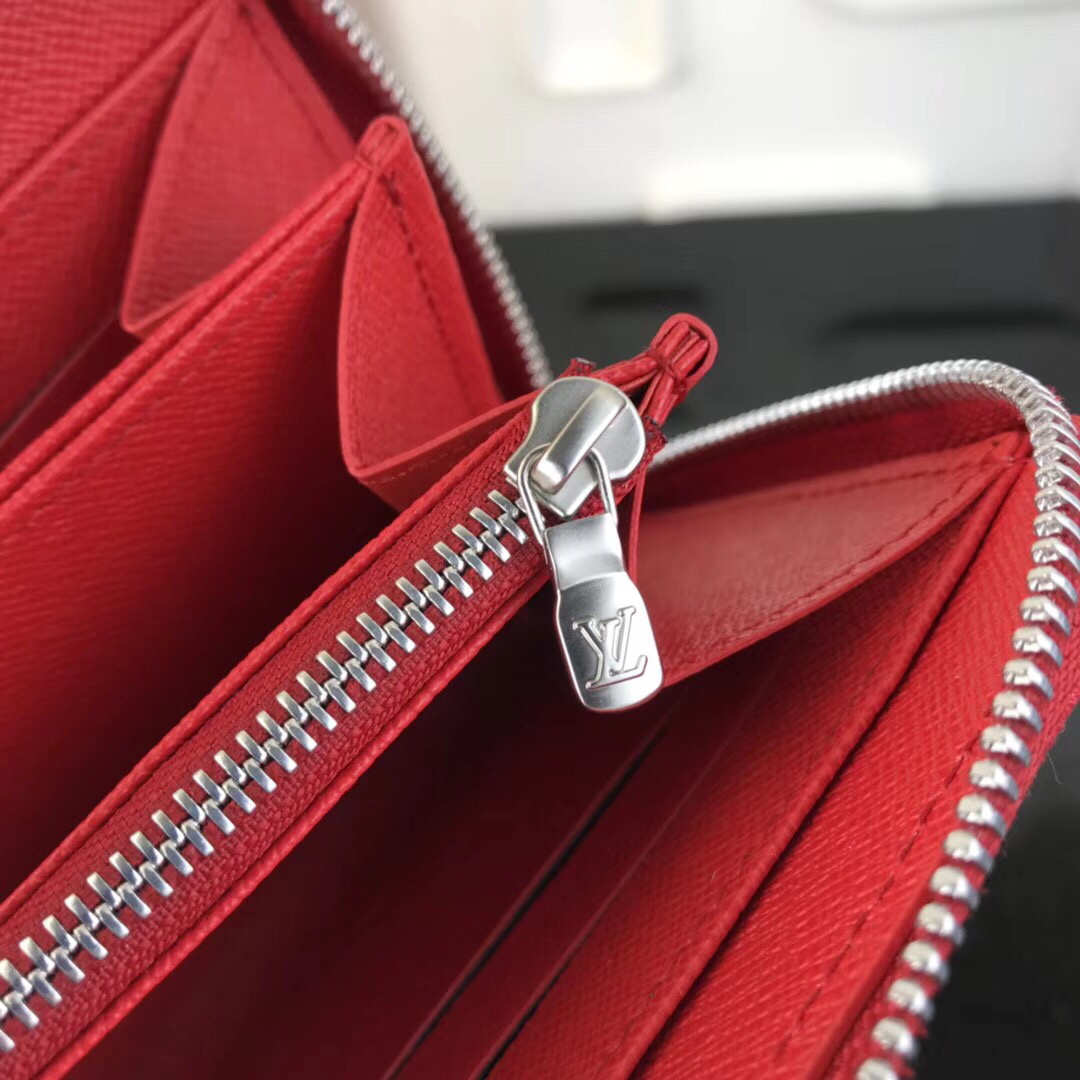 LV ZIPPY wallet M60017NZ