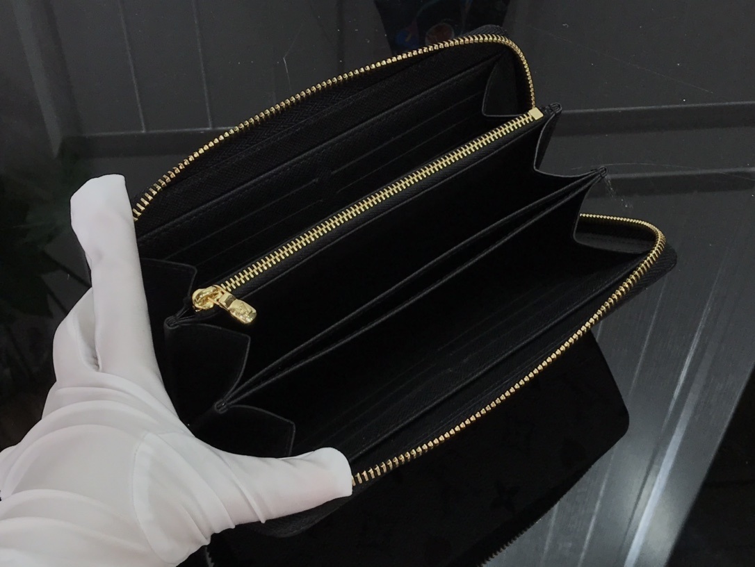 LV ZIPPY wallet M60017PK