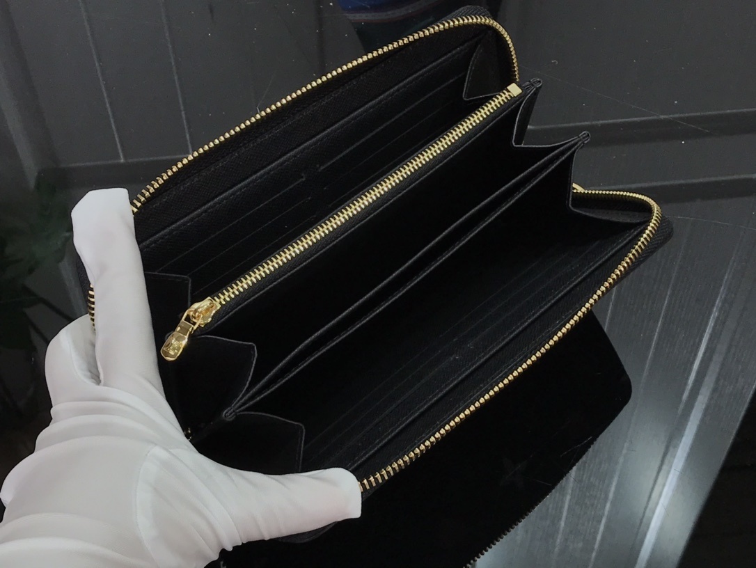 LV ZIPPY wallet M60017PK