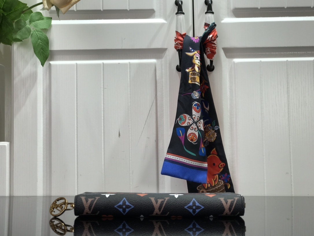 LV ZIPPY wallet M60017PK