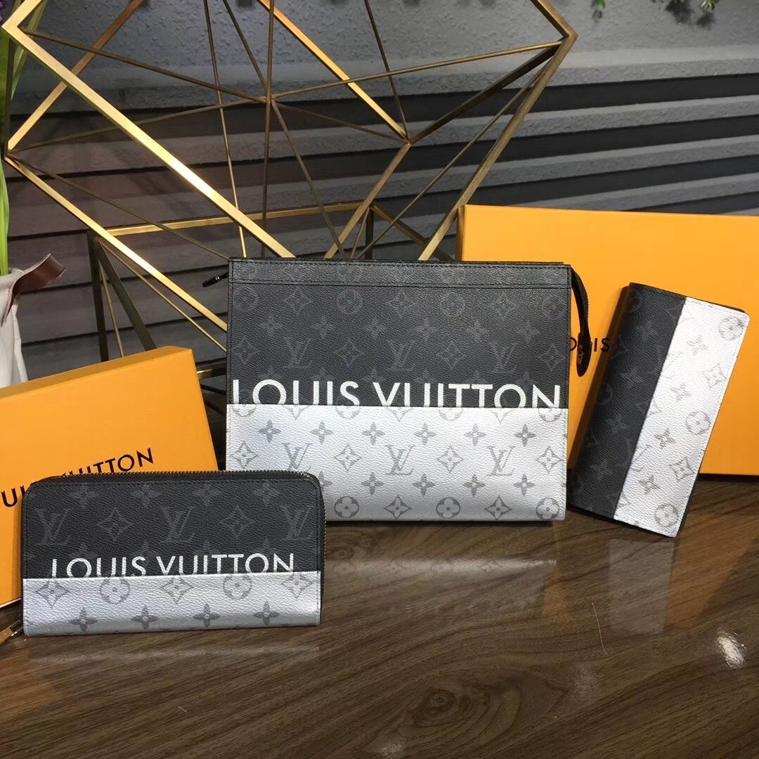 LV Zippy wallet M60017PY