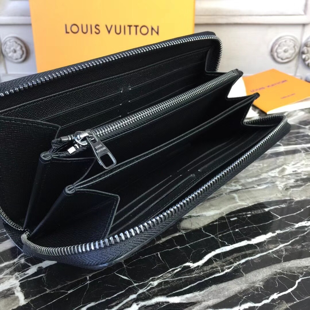 LV Zippy wallet M60017PY