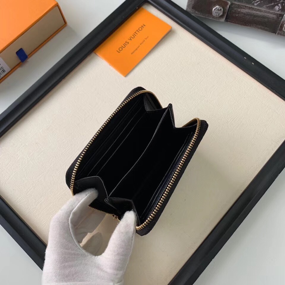 LV ZIPPY wallet M60067XD