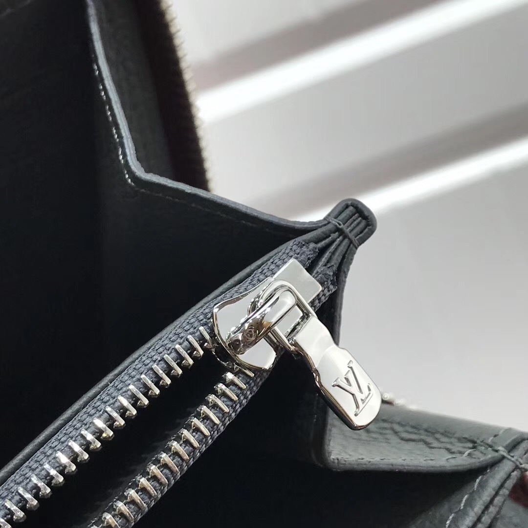 LV ZIPPY wallet M62949