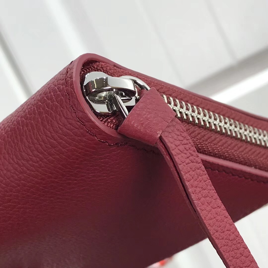 LV ZIPPY wallet M62949