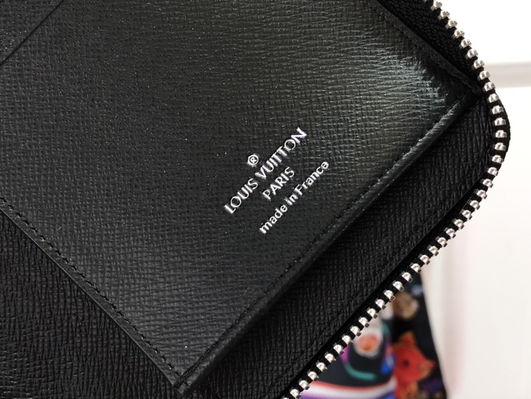 LV ZIPPY wallet M63095