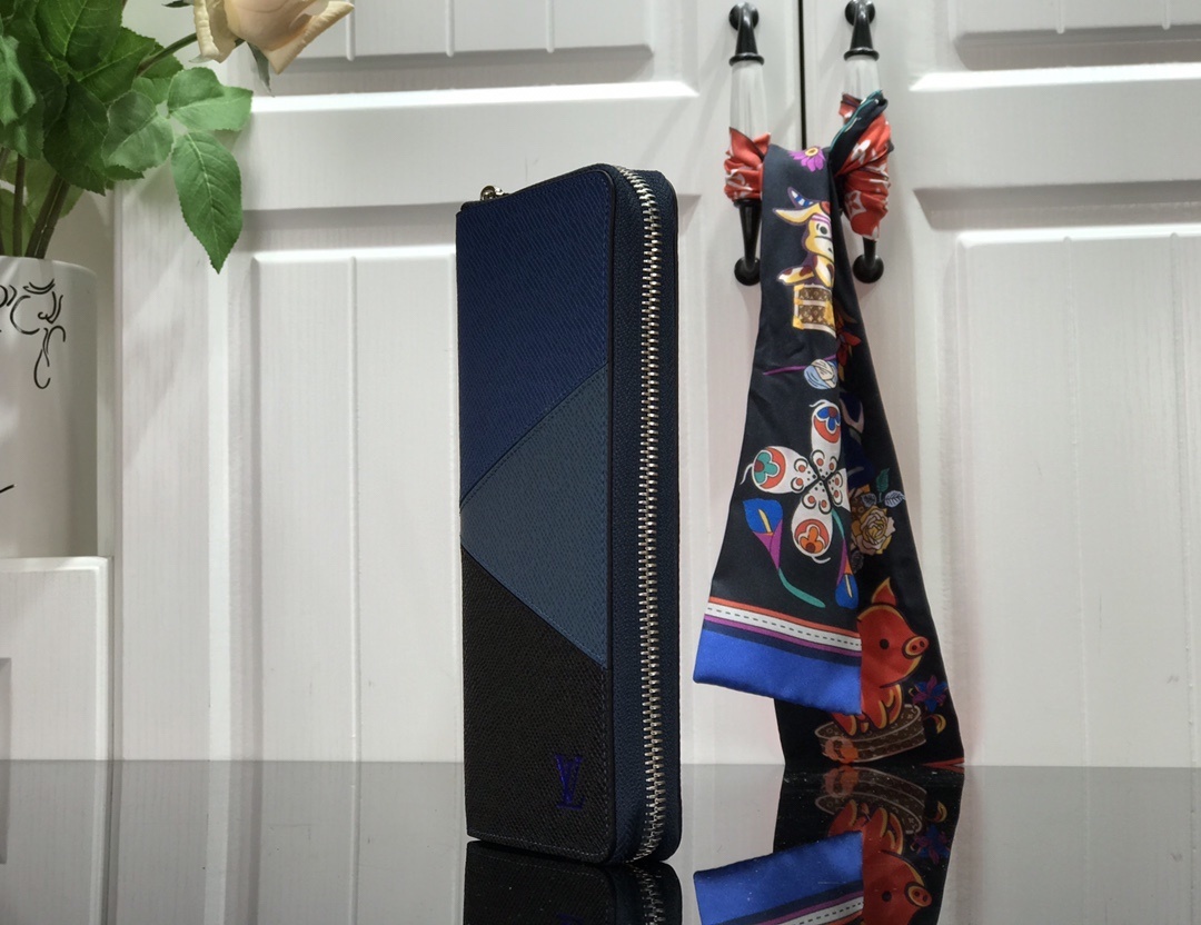LV ZIPPY wallet M63095