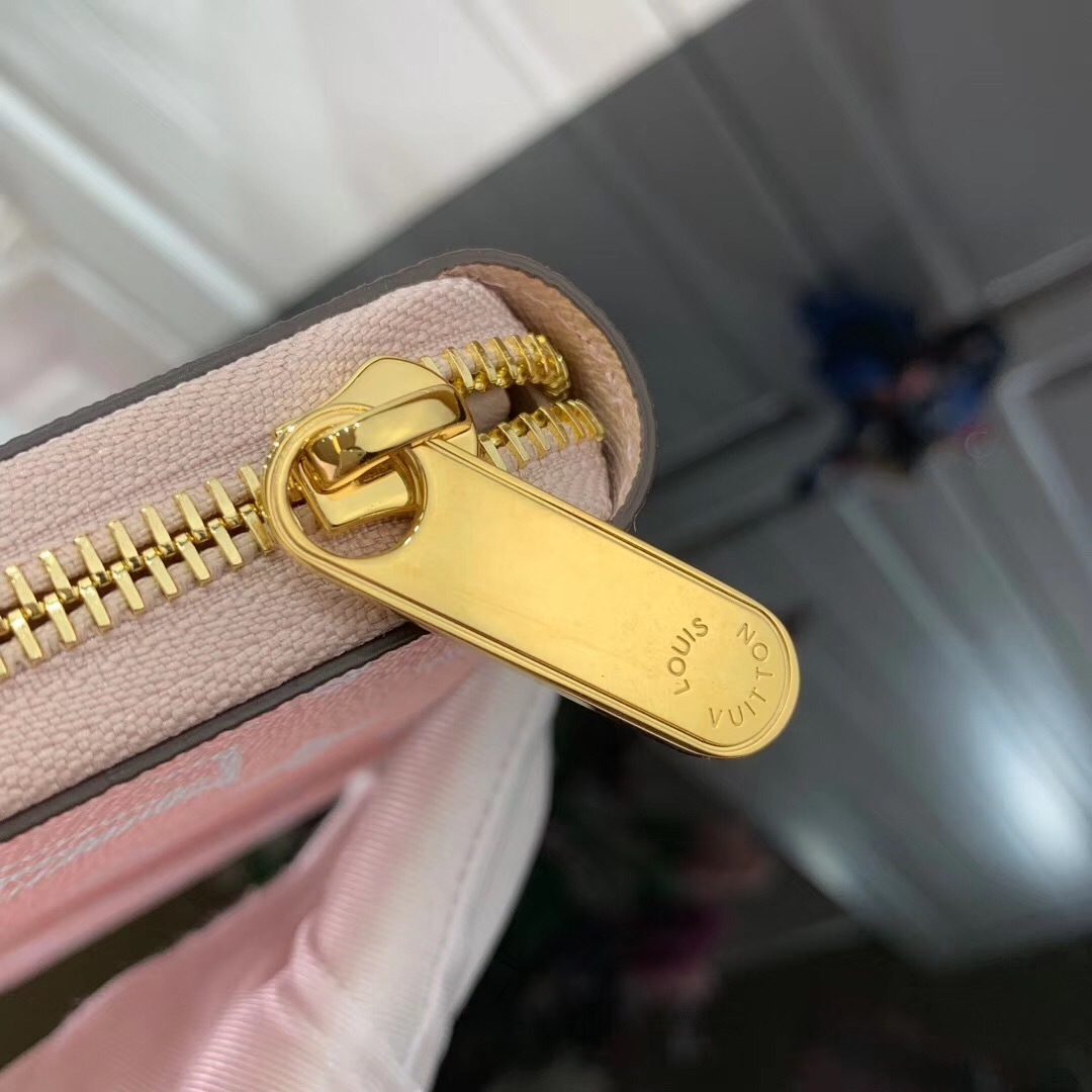 LV ZIPPY wallet M67549