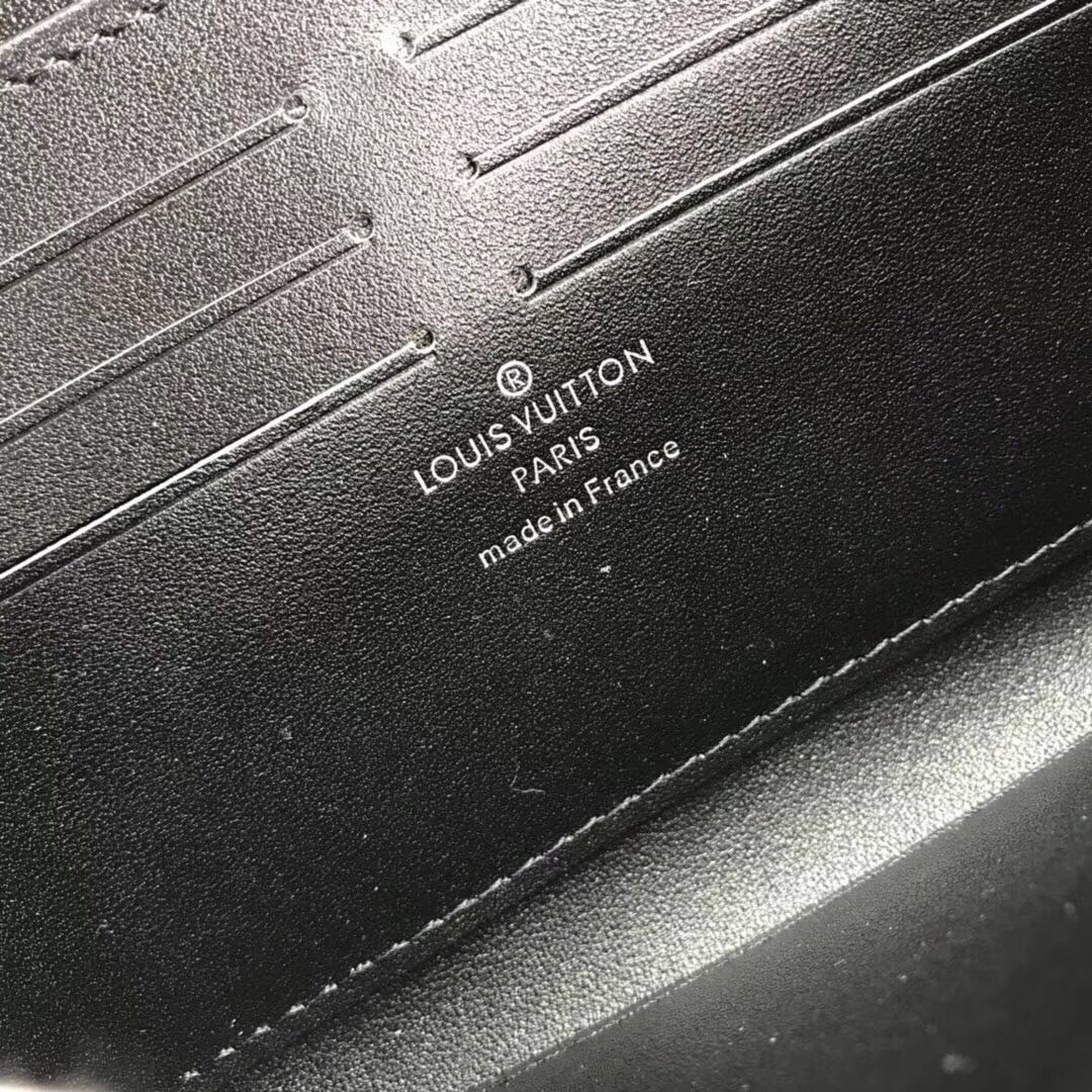 LV ZIPPY wallet M69215