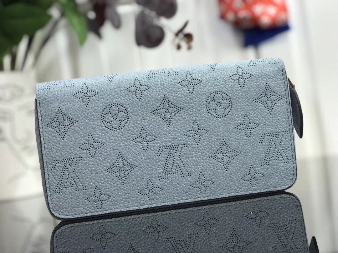 LV ZIPPY wallet M69215