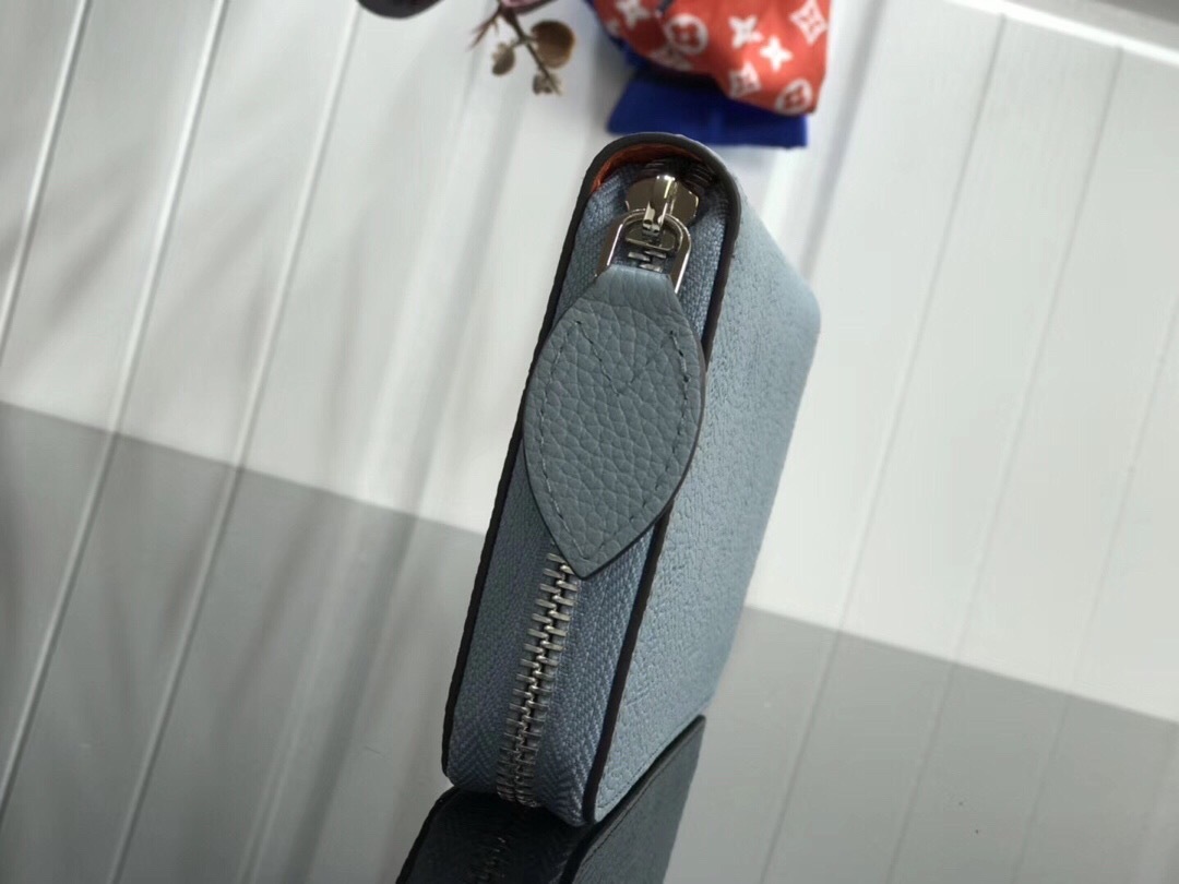LV ZIPPY wallet M69215