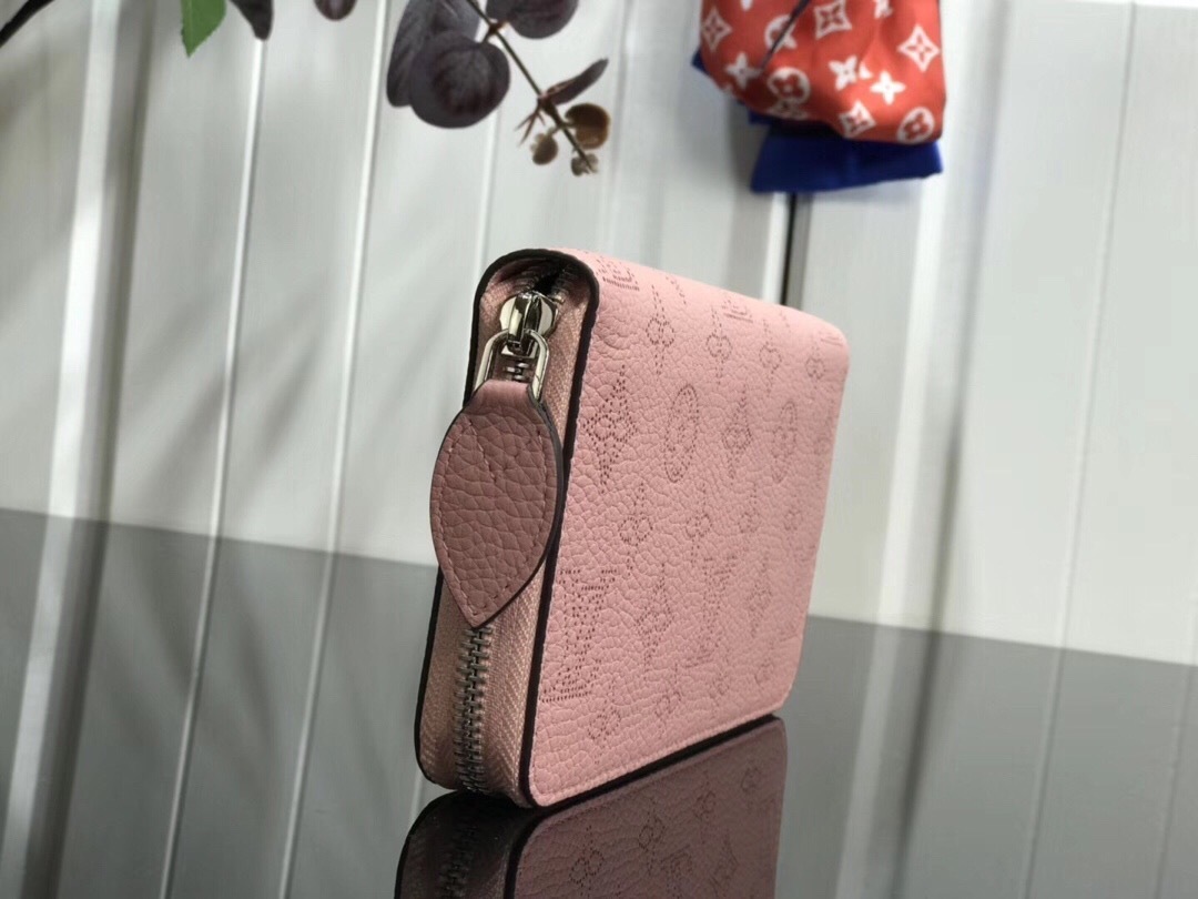 LV ZIPPY wallet M69215