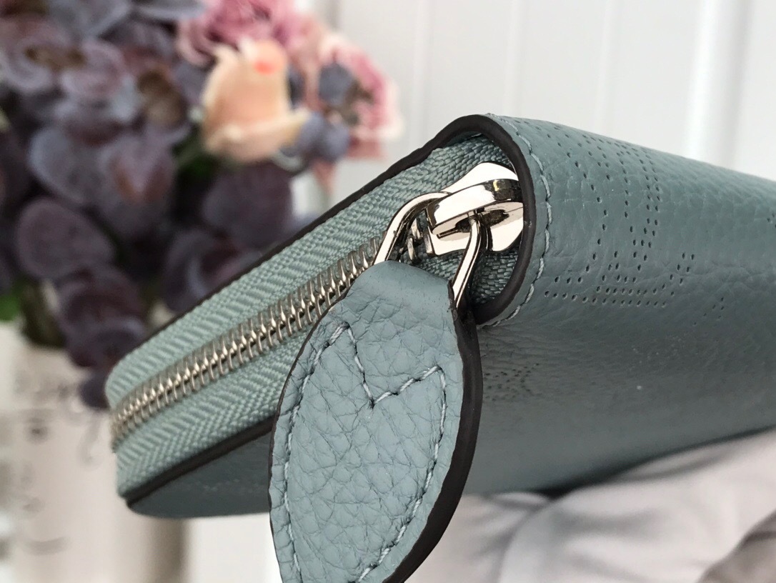 LV ZIPPY wallet M69215