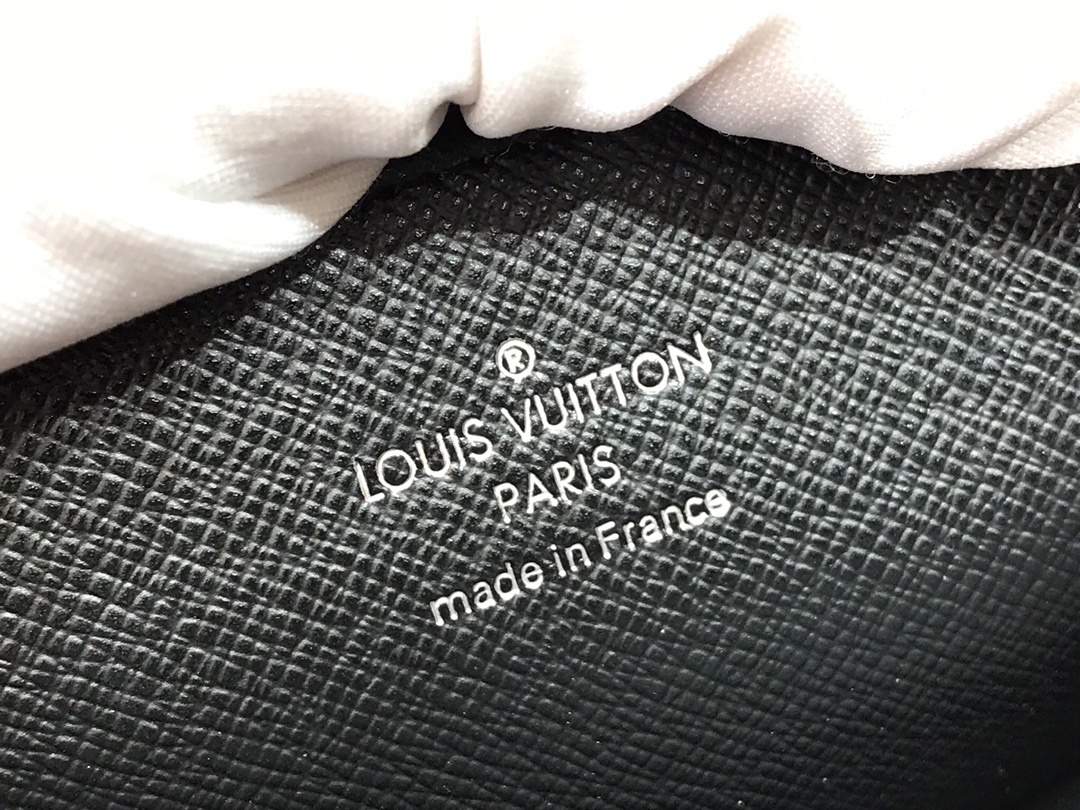 LV ZIPPY wallet M80020