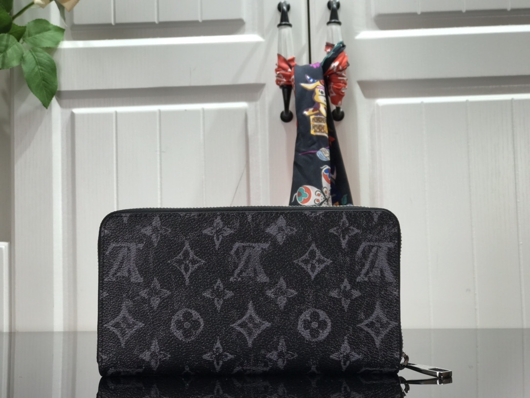 LV ZIPPY wallet M80020