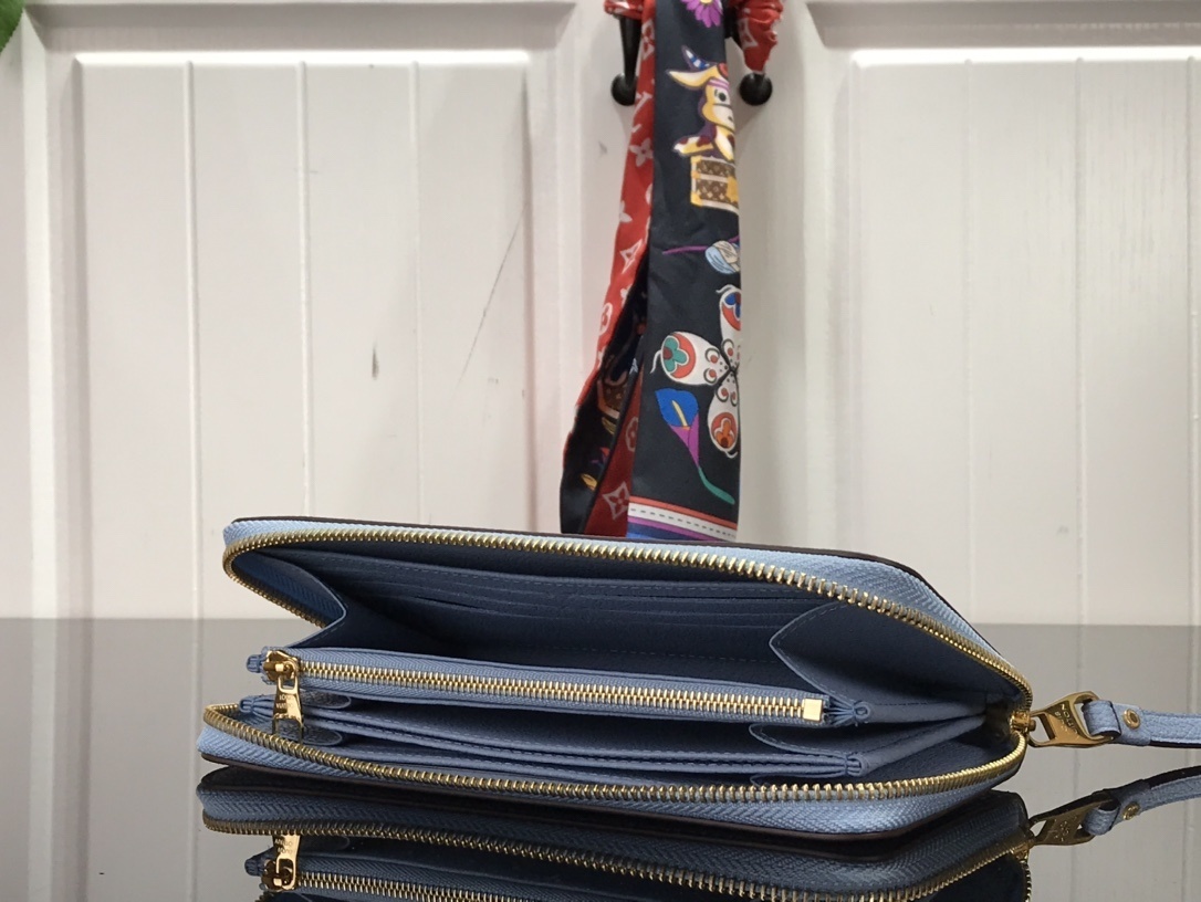 LV ZIPPY wallet M80402