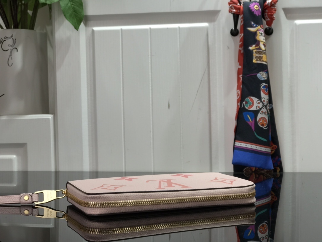 LV ZIPPY wallet M80402