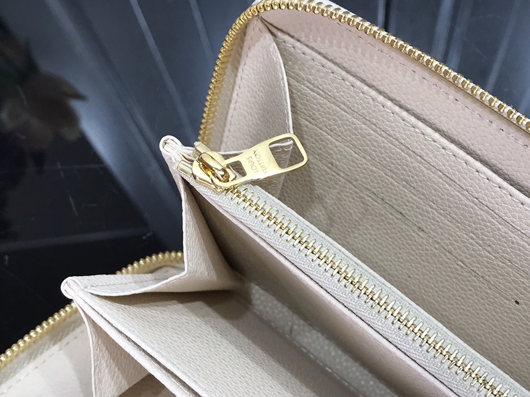 LV ZIPPY wallet M80402