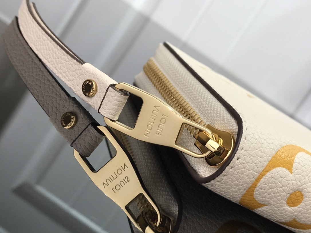 LV ZIPPY wallet M80402