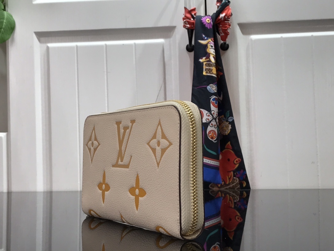 LV ZIPPY wallet M80402