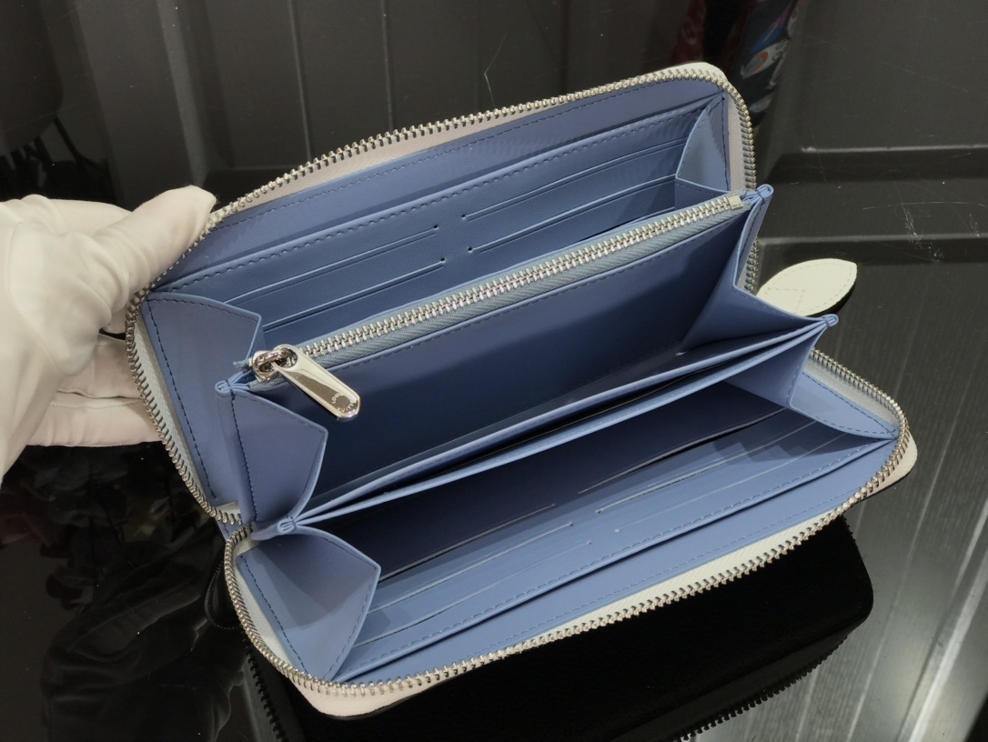 LV ZIPPY wallet M80490