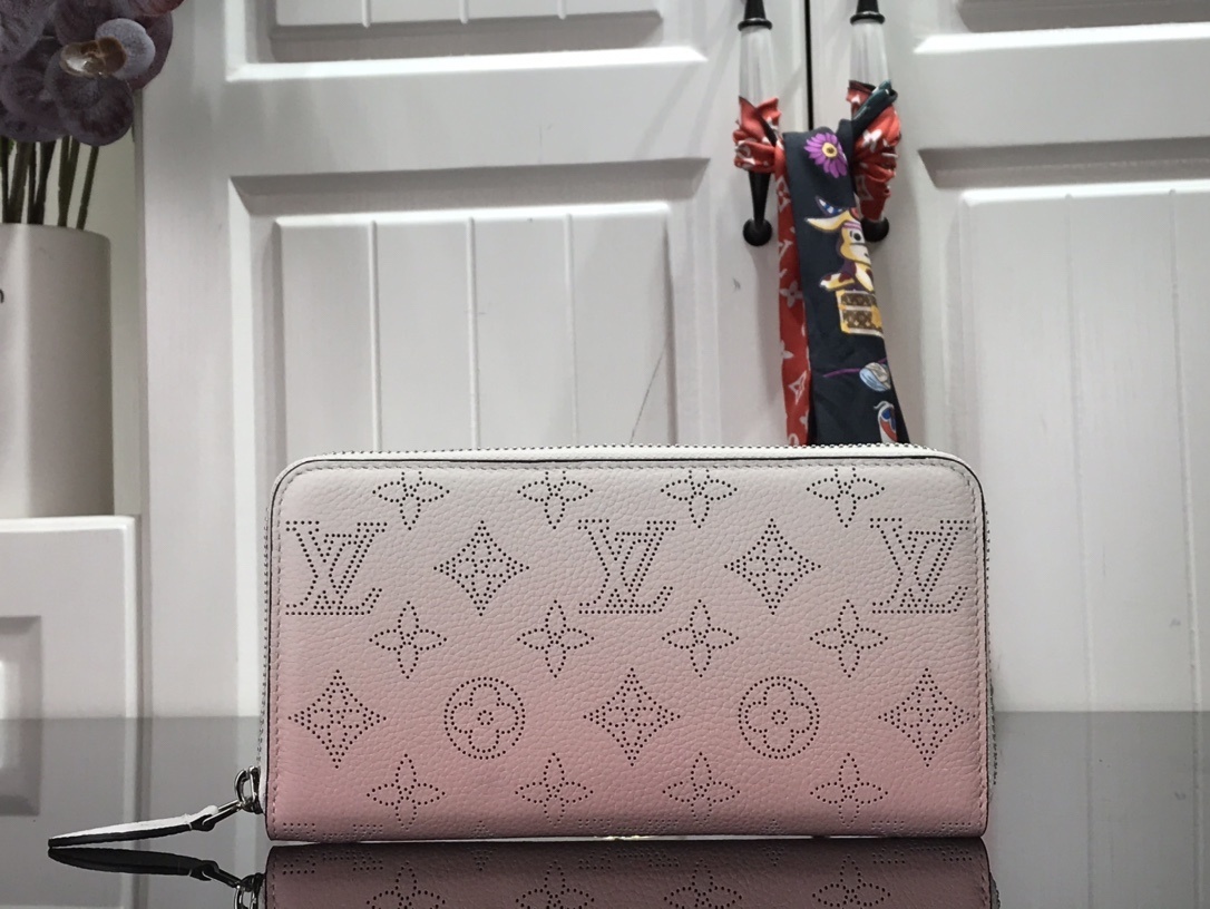 LV ZIPPY wallet M80490