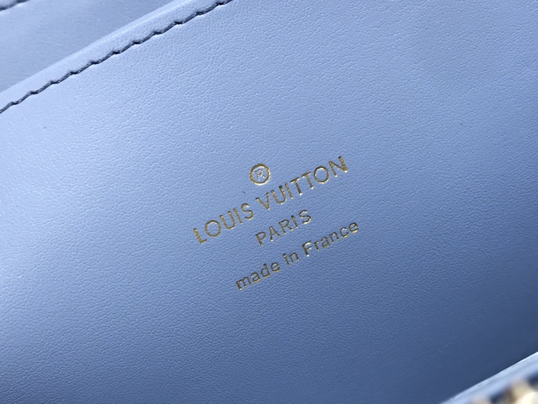 LV ZIPPY wallet M80490