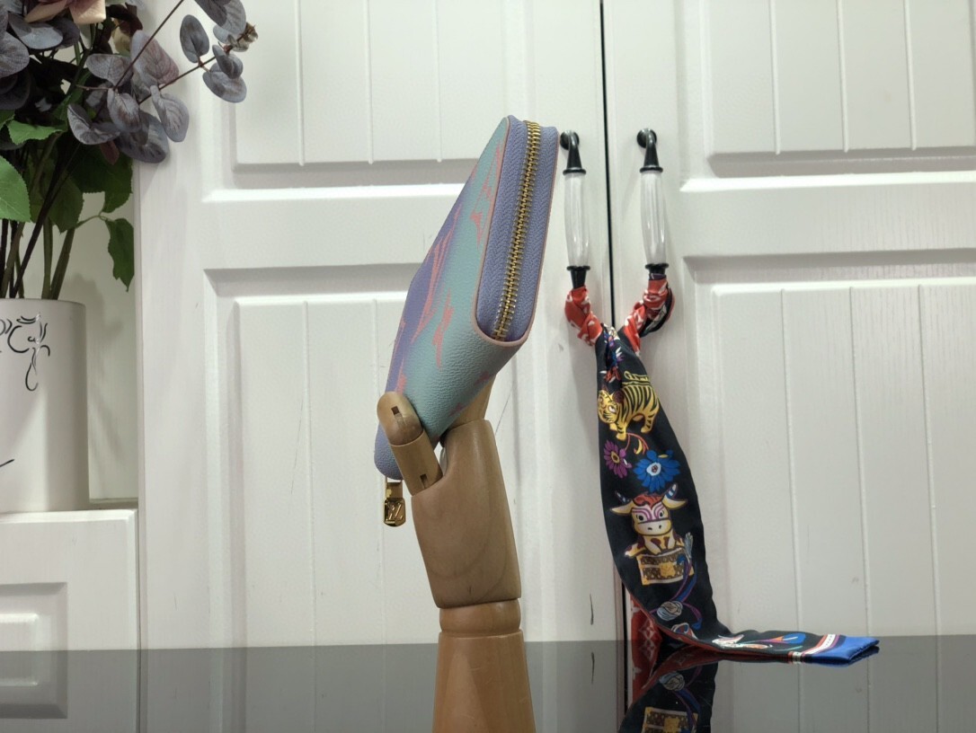 LV ZIPPY wallet M80861ZF